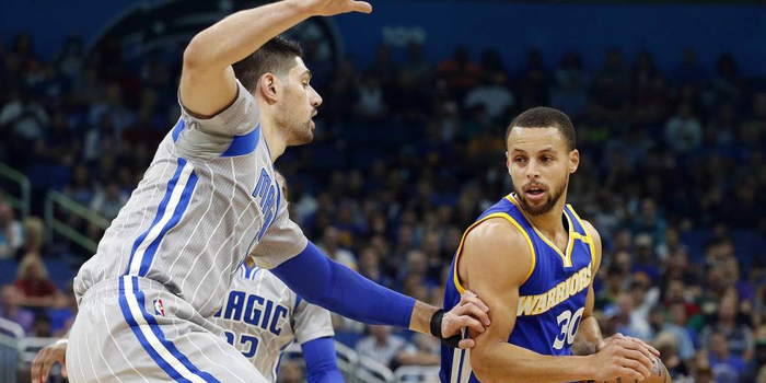  库里三分雨勇士轻取鹈鹕稳居太平洋赛区首位