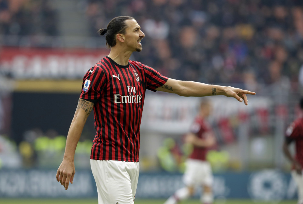 好博体育官方网站- AC米兰宣布续约伊布，传奇老将再战一年  