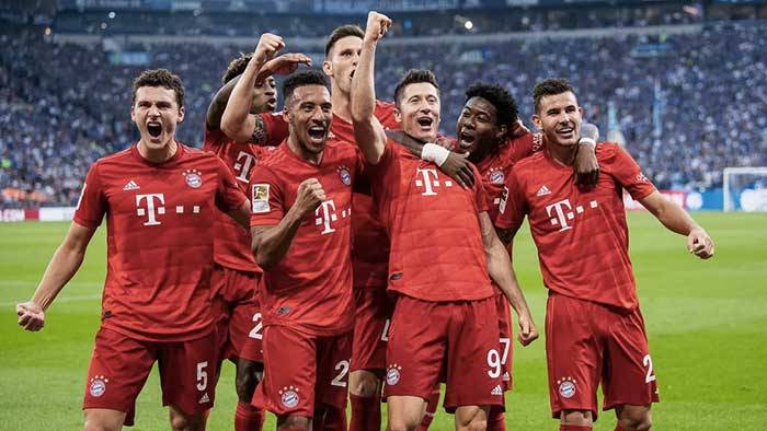  拜仁慕尼黑客场大胜，刷新德甲单季积分纪录  